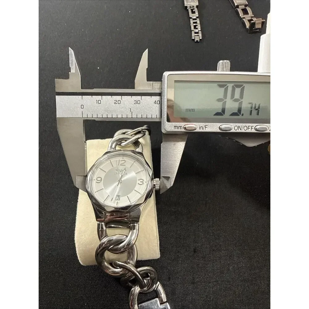 Invicta up auction